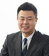 代表取締役社長 河上弥一郎